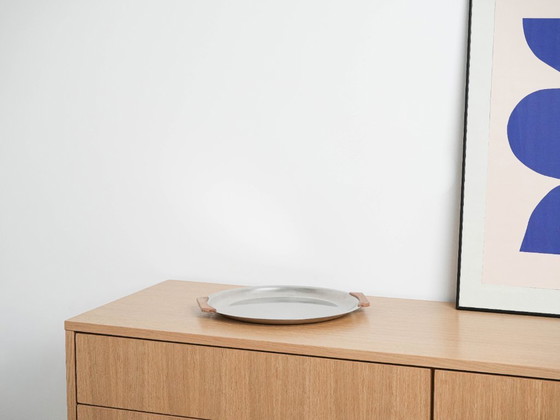 Image 1 of Plateau rond en acier inoxydable, design danois, années 1970, fabriqué au Danemark