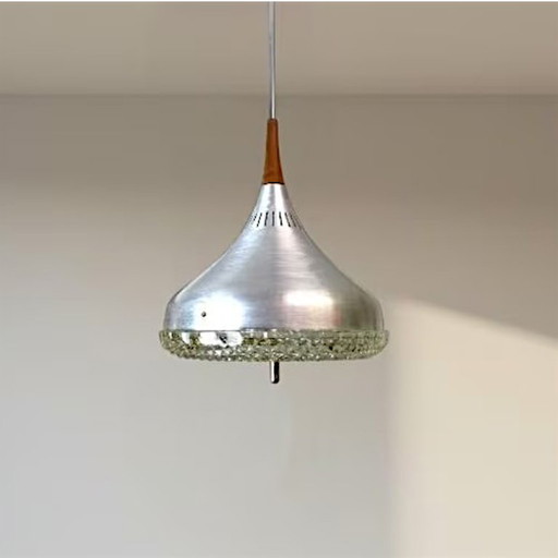Suspension scandinave moderne du milieu du siècle en aluminium chromé avec accent en bois, années 1970 – hanglampen, Wood