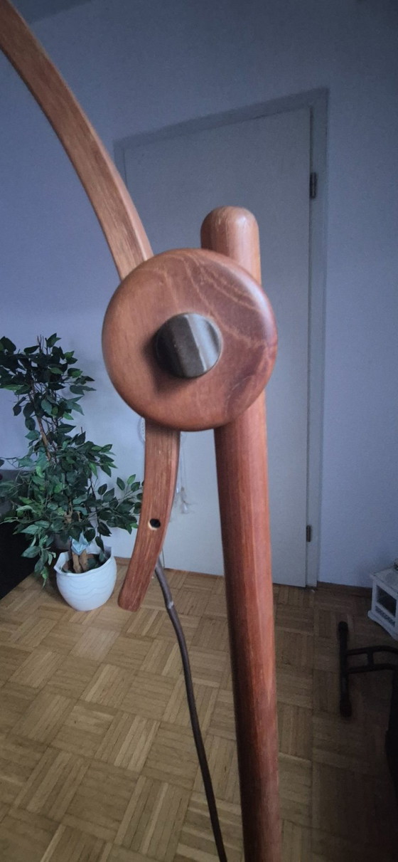 Image 1 of Schöne Teak - Stehlampe in wunderbarem dänischem, skandinavischen Design. Hersteller Domus in den 60er/70er Jahren. Ausführung G