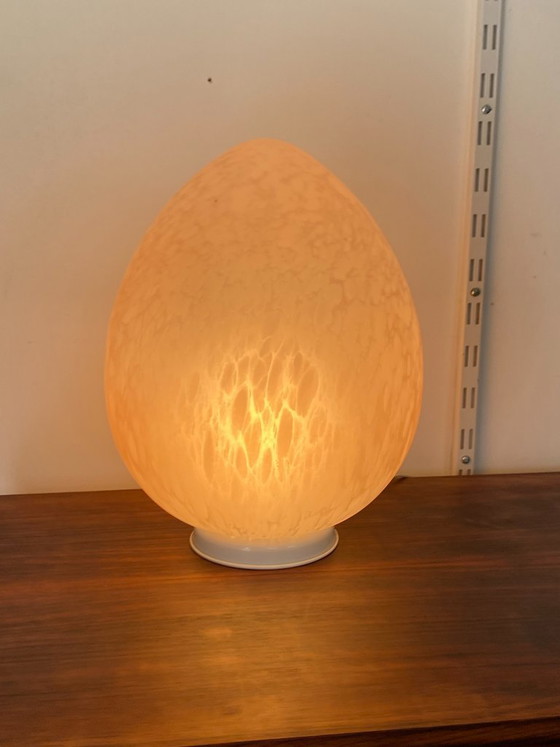 Image 1 of Luminaire Lampe œuf egg rose en verre moucheté verre de Vianne vintage 1970
