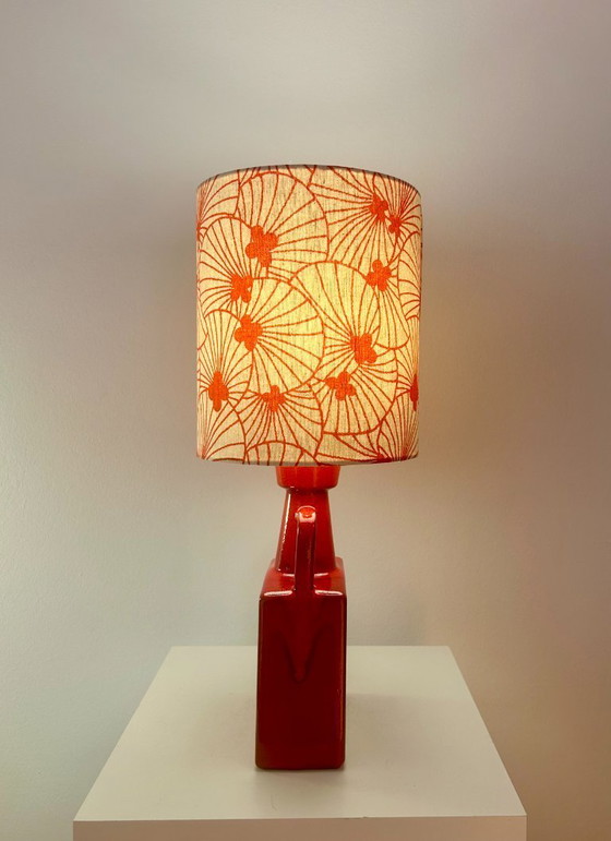 Image 1 of Außergewöhnliche Vasenlampe aus seltener Marei-Kaminvase – kabellose Akzentlampe mit japanischem Stoffschirm