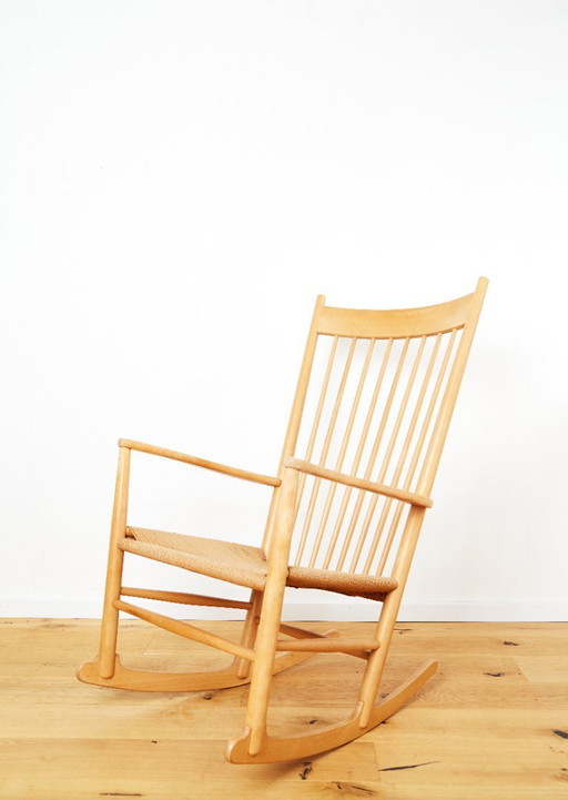 Mecedora J16 vintage de Hans J. Wegner para FDB Møbler