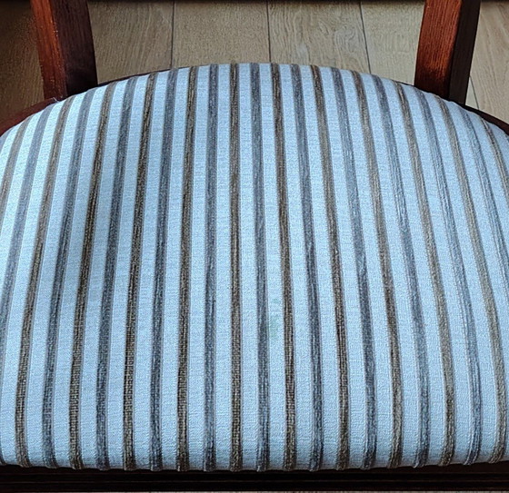 Image 1 of 6 klassieke eetkamerstoelen met leuning