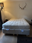 V-Spring Bed: Boxspring 160-200 in Perfecte Staat