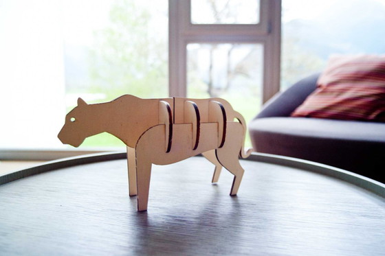 Image 1 of Puma - ornement en bois Fabriqué en Italie par Ulap design