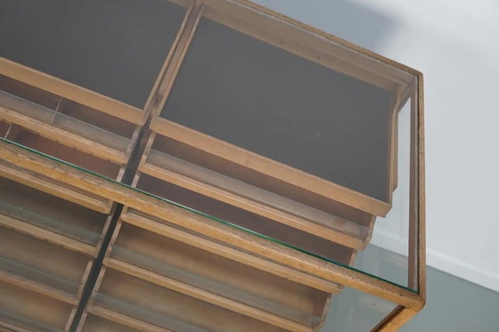 Image 1 of Antiker deutscher Ladentisch aus Eiche / Kurzwarenschrank / Vitrine, ca. 1950