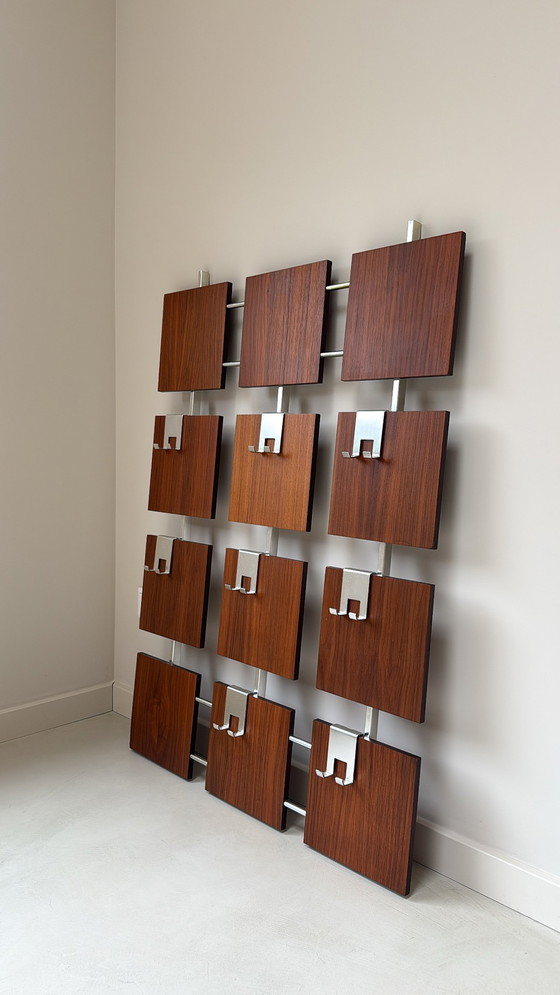 Image 1 of Appendiabiti vintage in legno di teak