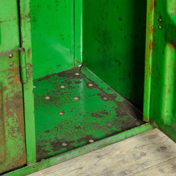 Image 1 of Armadietto industriale, anni '50