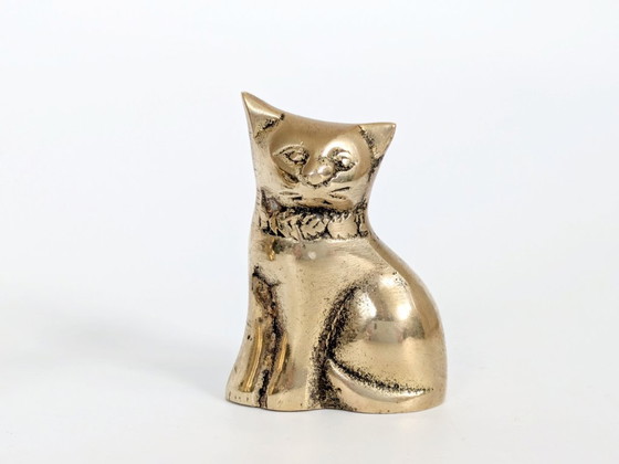 Image 1 of Vintage Solid Brass Cat Figurines Pair MCM Collar Detail Shelf Curio Decor