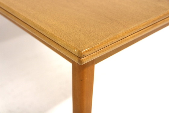Image 1 of Eikenhouten "klapbare" eettafel, Zweden, 1960