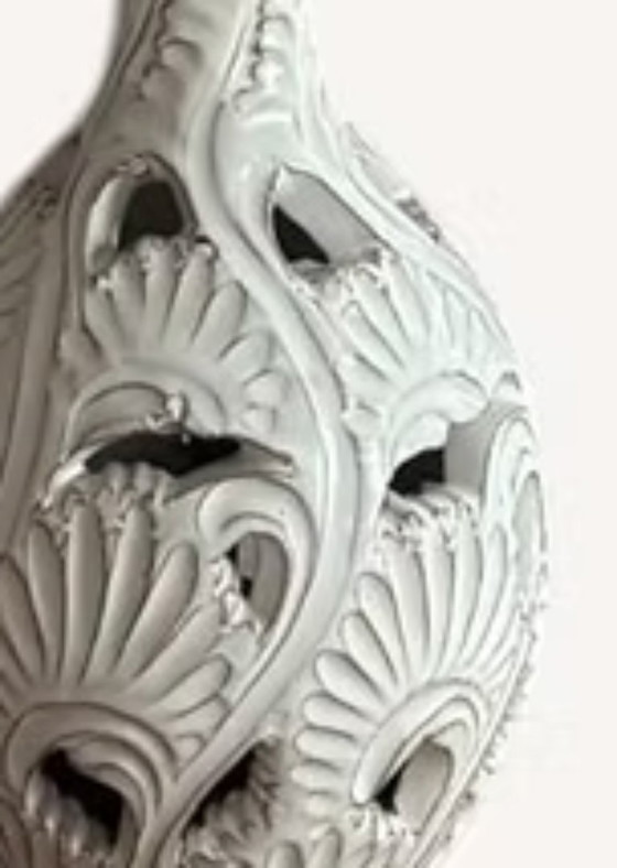 Image 1 of Lampe de table vintage romantique avec un élégant pied