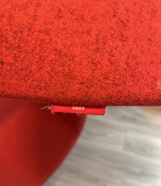Image 1 of Poltrona Egg di Arne Jacobsen per Fritz Hansen – Modello originale rosso