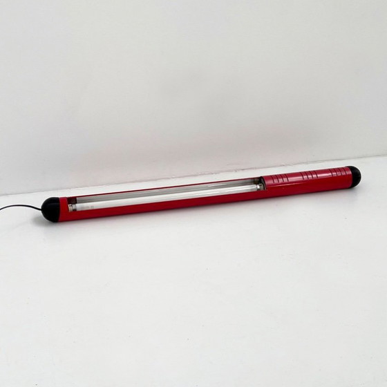 Image 1 of Mittlere rote Neonröhrenleuchte von Fosnova, 1980er Jahre