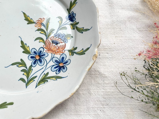 Antiek 18e-eeuws Frans Nevers Faience Bord, Bloemenpatroon – Servies (photo 4 of 7)