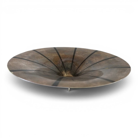 Image 1 of Ciotola scultorea Bauhaus WMF Ikora, in ottone argentato, realizzata da Paul Haustein nel 1920.