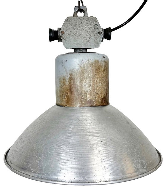 Image 1 of Lampada a sospensione industriale in alluminio di Polam Wilkasy, anni '60