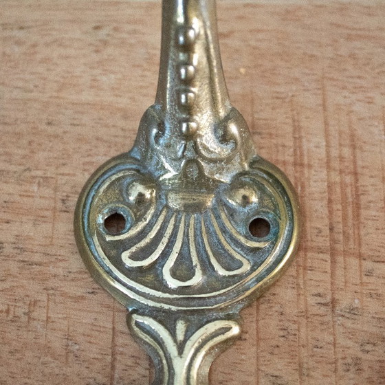 Image 1 of Set di 2 appendiabiti decorativi vintage in ottone, stile italiano Hollywood Regency.