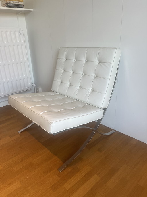 Barcelona chair wit (prachtige replica)