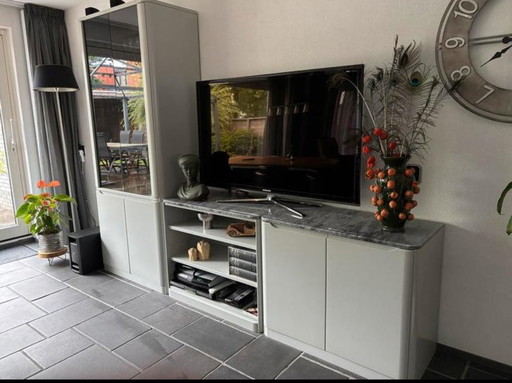 Leolux dressoirs en vitrinekast set 