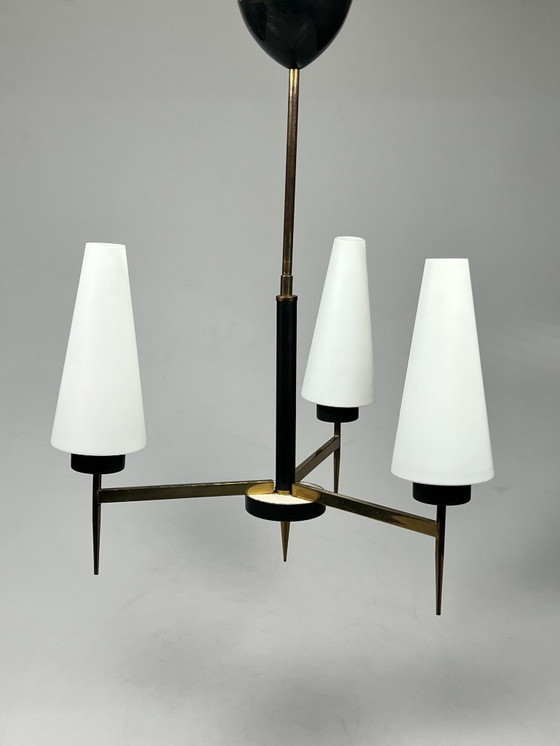 Image 1 of Lampadario/lampada a sospensione vintage, ottone con vetro lattimo, Belgio anni '70