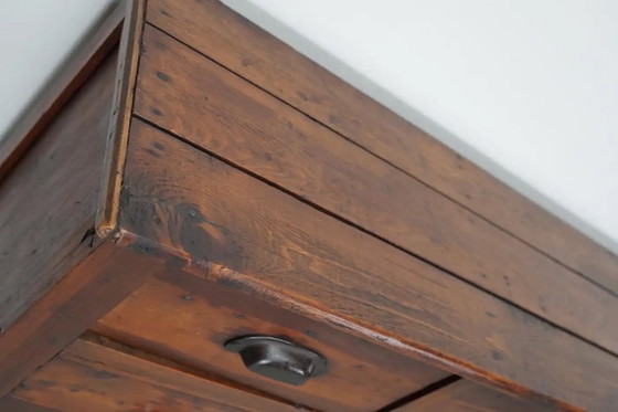 Image 1 of Grote antieke Franse grenen apothekerskast, begin 20e eeuw