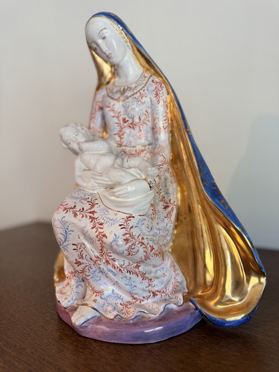 Madonna mit Kind – Majolika-Keramik – Prof. Eugenio Pattarino (Italien) – Bildhauerei, Ceramic, Gold (photo 7 of 8)