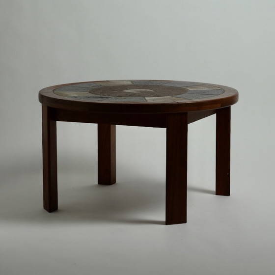 Tue Poulsen for Haslev Møbelsnedkeri – Round Teak and Handcrafted Ceramic Coffee Table, Denmark, C. 1965–1970 (photo 5 of 21)