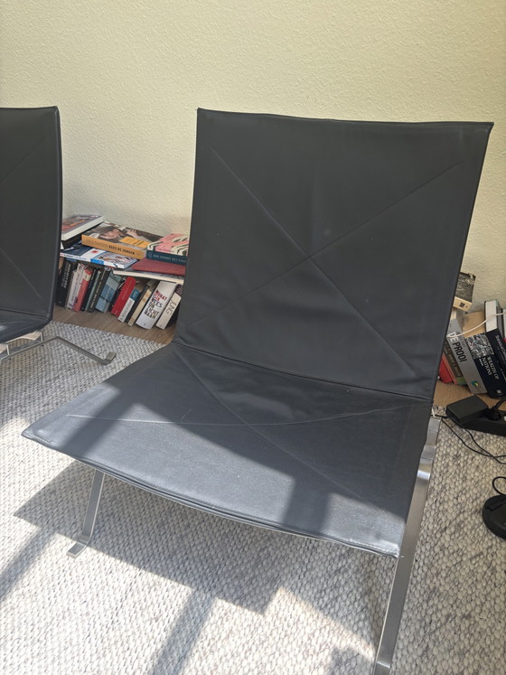 Image 1 of 2x Fritz Hansen PK22 Poul Kjærholm