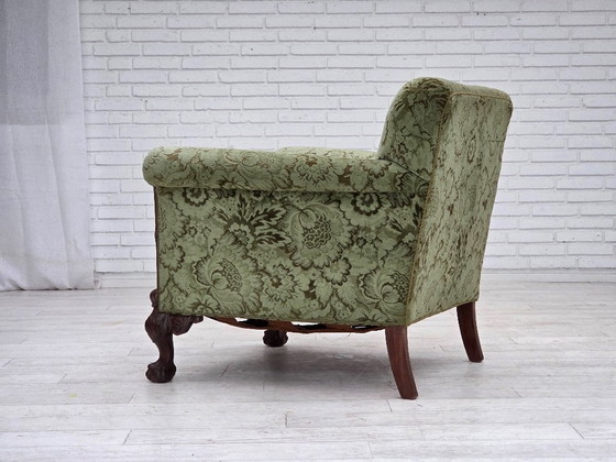 Image 1 of Dänischer Sessel aus den 1950er Jahren, grüner Möbelveloursbezug, geschnitztes Eichenholz.