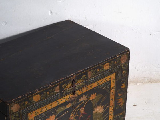 Baule antico laccato nero in legno di pino – Cina, circa 1900 – Armadi contenitori, Iron (photo 17 of 40)