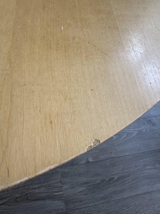 Table Leolux trias