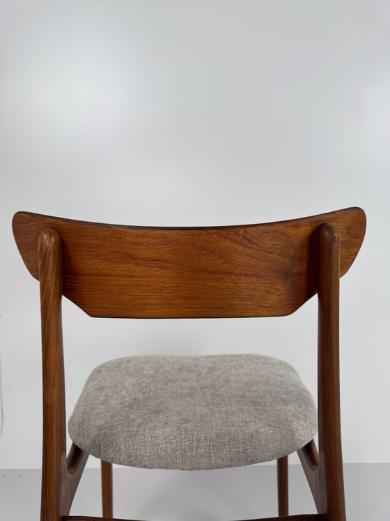 Juego de seis sillas de comedor, Schiønning & Elgaard, Dinamarca, años 60 – Wood (photo 11 of 14)
