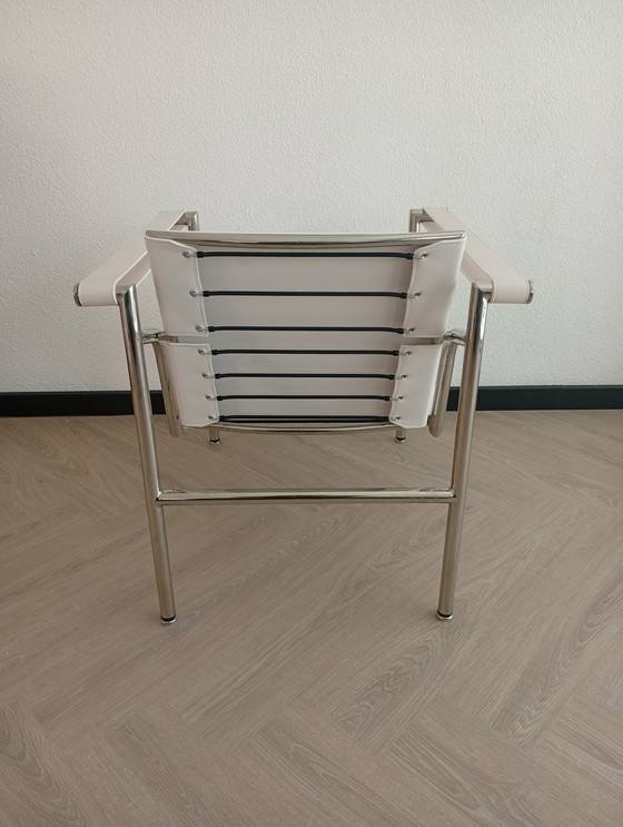 Image 1 of Le Corbusier Lc1 réplica blanco nuevo