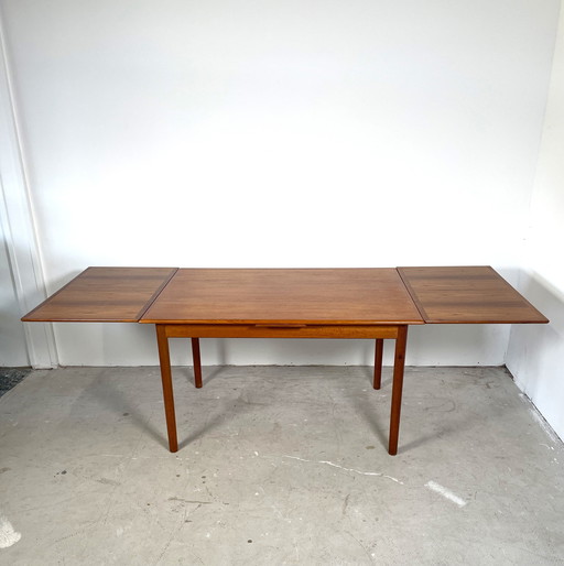 Teak extendable Danish dining table, H. Sigh & Søns Møbelfabrik AS