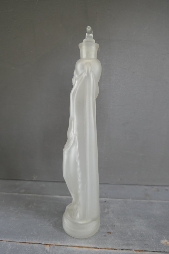 Image 1 of Jugendstil-Likörflasche "Rebecca am Brunnen"