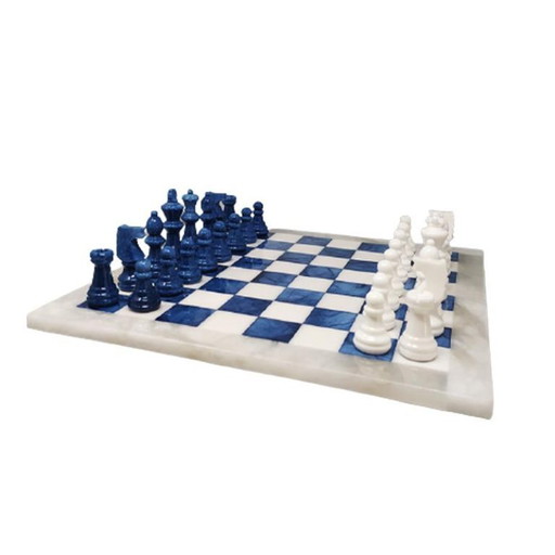 1970s Elegant Blue and White Chess Set in Volterra Alabaster Handmade. Made in Italy