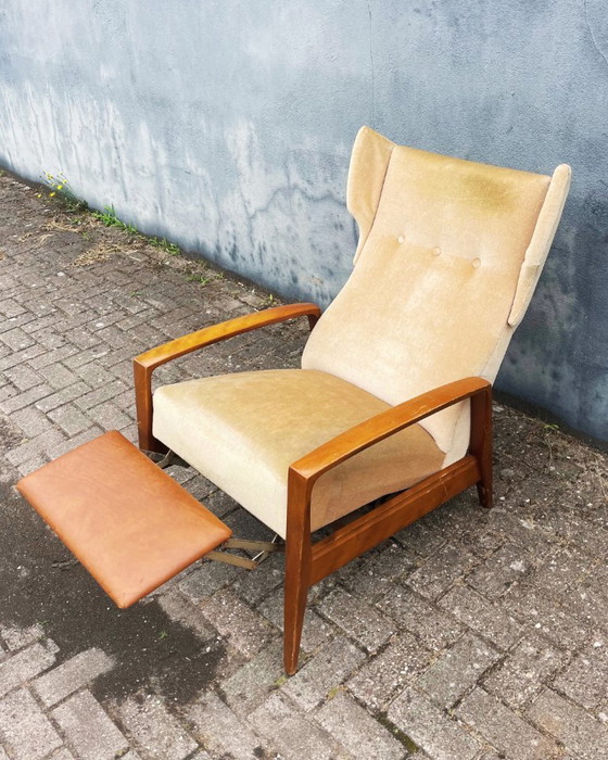 Image 1 of Vintage 1950s ear chair