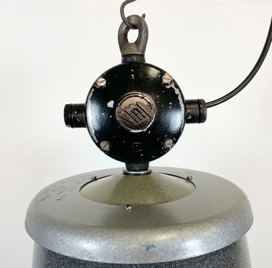 Image 1 of Grande lampe industrielle en émail gris d'Elektrosvit, années 1960