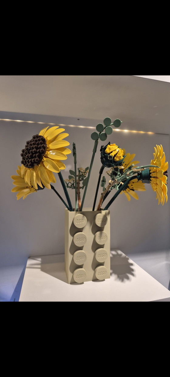 Image 1 of Lego vase