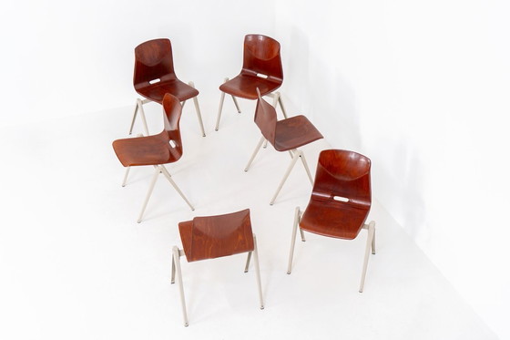 Image 1 of Juego de 6 sillas de comedor industriales “S22” de Elmar Flototto para Pagholz (Alemania, años 60).
