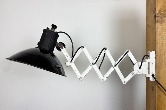 Image 1 of Lampada da parete industriale a forbice in smalto nero, anni '50