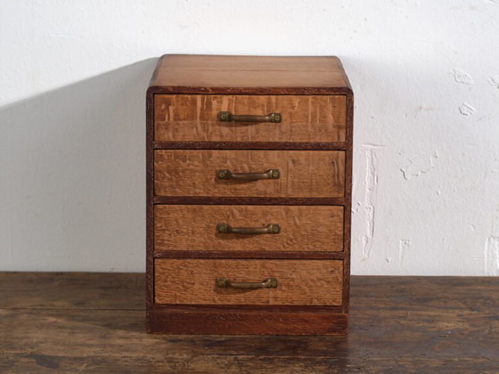 Petite commode kotansu japonaise à quatre tiroirs – Japon, période Shōwa, vers 1960 – Brass (photo 33 of 40)