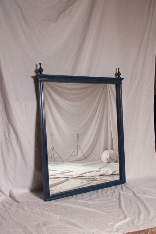 Restaurierter Vintage-Spiegel in Marineblau, im Stil Louis XVI. – Wood (photo 2 of 5)