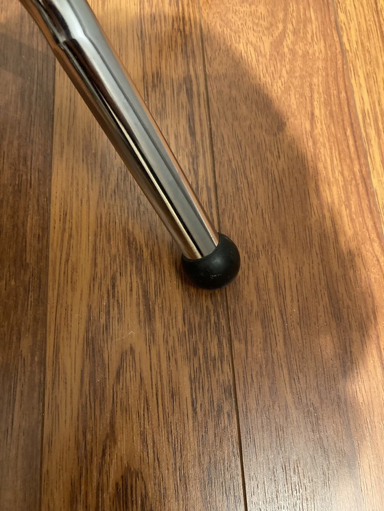 Image 1 of Una silla plegable posmoderna