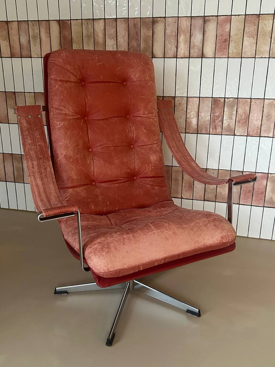 Image 1 of Vintage Artifort style Recliner