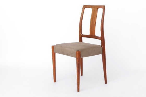 Image 1 of Set of 4 Vintage d-Scan Dining Chairs, Singapore 1960s, Danish Modern Mid Century Chairs, Newly Upholstered Hardwood Dining Chai