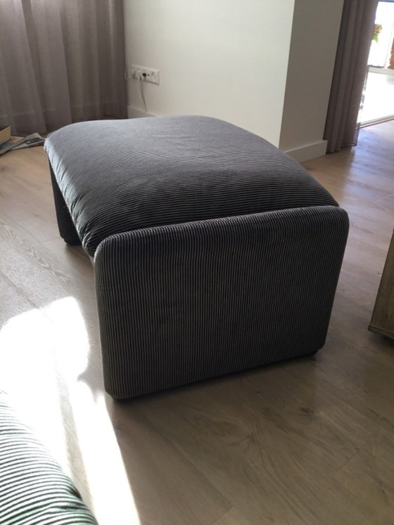 Pouf in tessuto Cassina – Poggiapiedi e pouf, Textile, Velvet (photo 5 of 5)