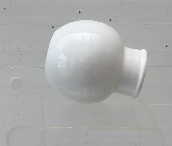 Image 1 of Vaso in porcellana bianca, anni '70