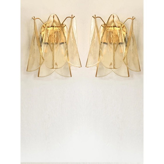 Image 1 of Ensemble de deux appliques murales en verre de Murano ambré « Rondini » de style Mazzega, finition dorée.
