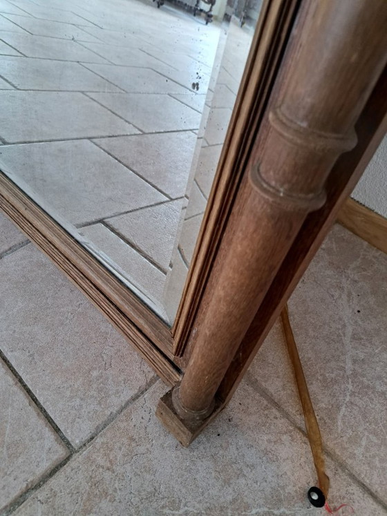 Espejo antiguo con marco de madera y cabezas de león. – Wood (photo 5 of 6)